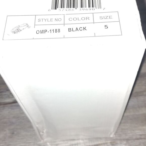 Olivia Miller Black Fringe Sandals Sz 5 NIB - Picture 6 of 6